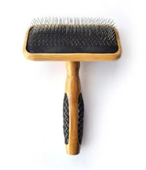 Bass Slicker Brush Firm - Medium - A20