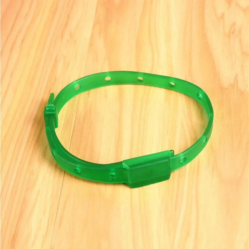 Natural Anti-Flea and Anti-Tick Dog Collar